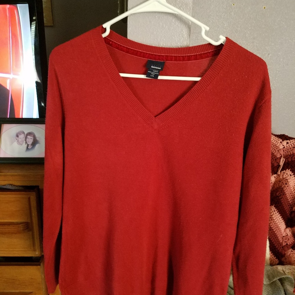 Ladies red sweater